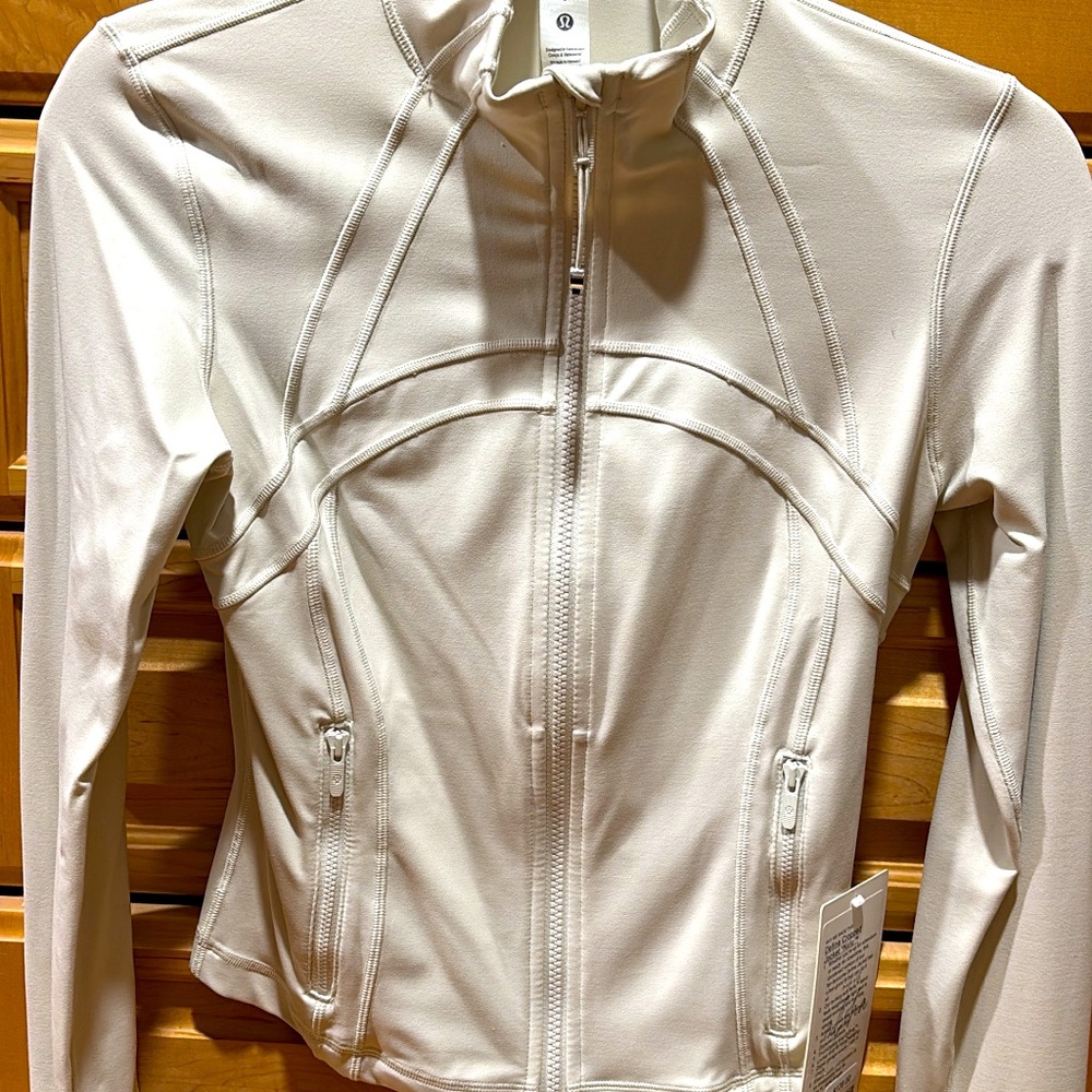 NWT lululemon aloha cropped define nulu jacket